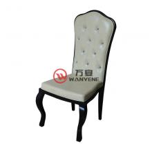 白色扇形靠背星卡口椅子 五金椅脚 耐磨耐压 结构稳定 酒店餐椅子