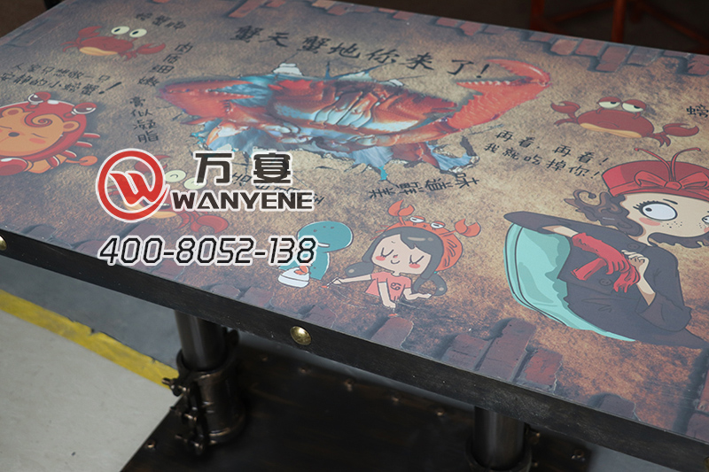 古铜金色餐桌-桌面